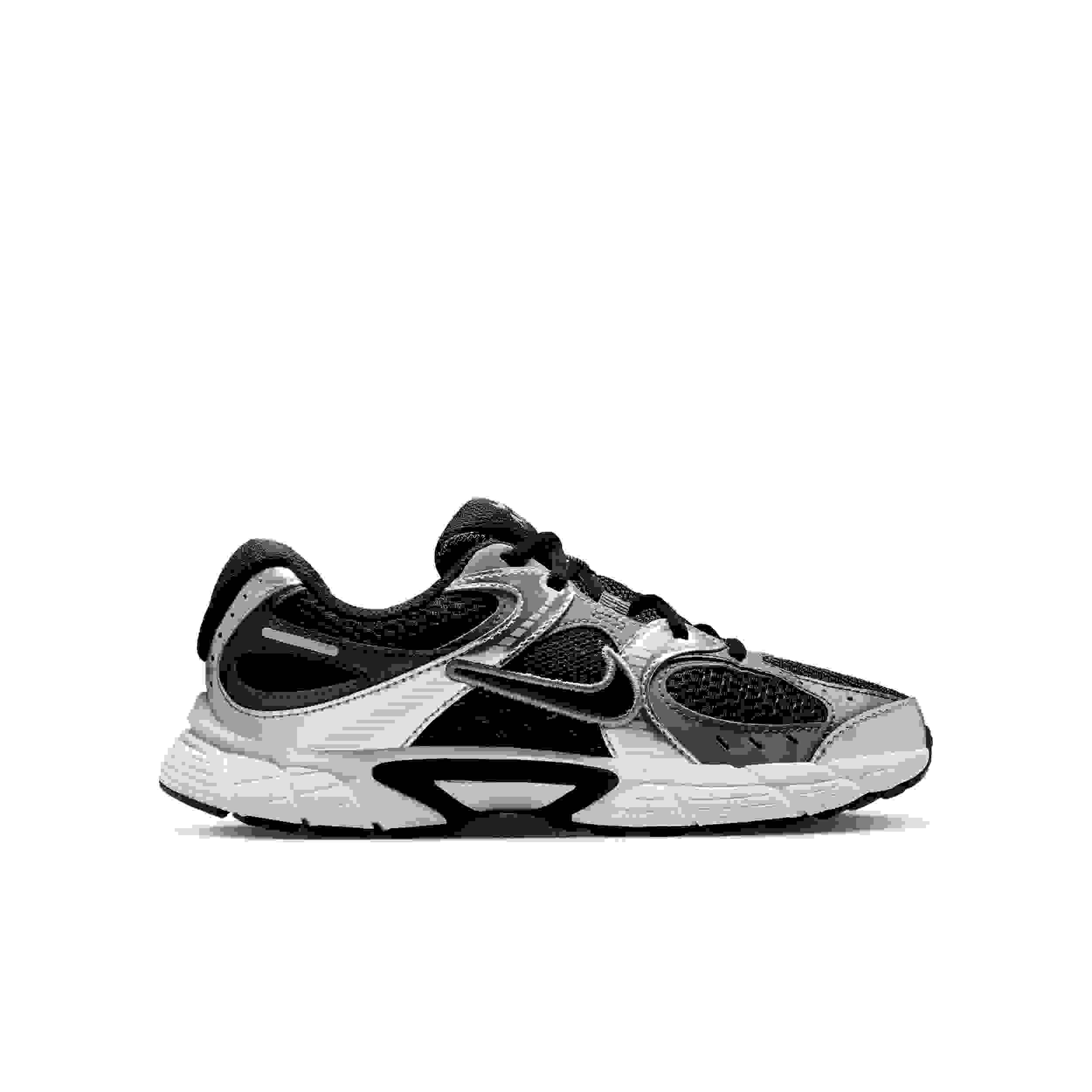 Nike V5 RNR Grade School Boys' "Black/Anthracite/Smoke Grey/Black" Shoe